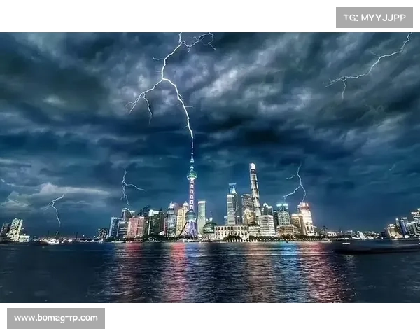 揭示雷电之谜从自然能量中探索天地间的壮丽力量